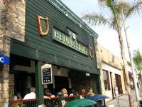 Hennessey's Tavern | Manhattan Beach | South Bay Events